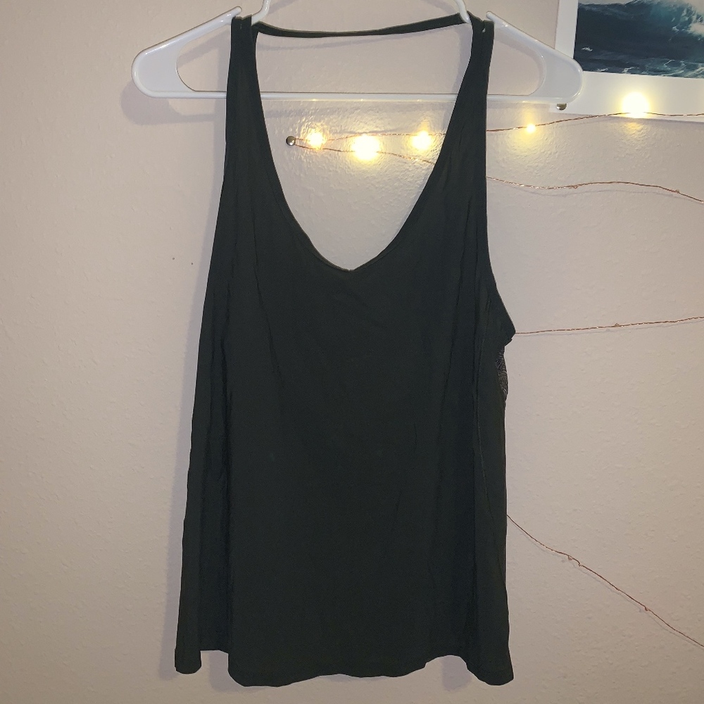 Lululemon exercise tank